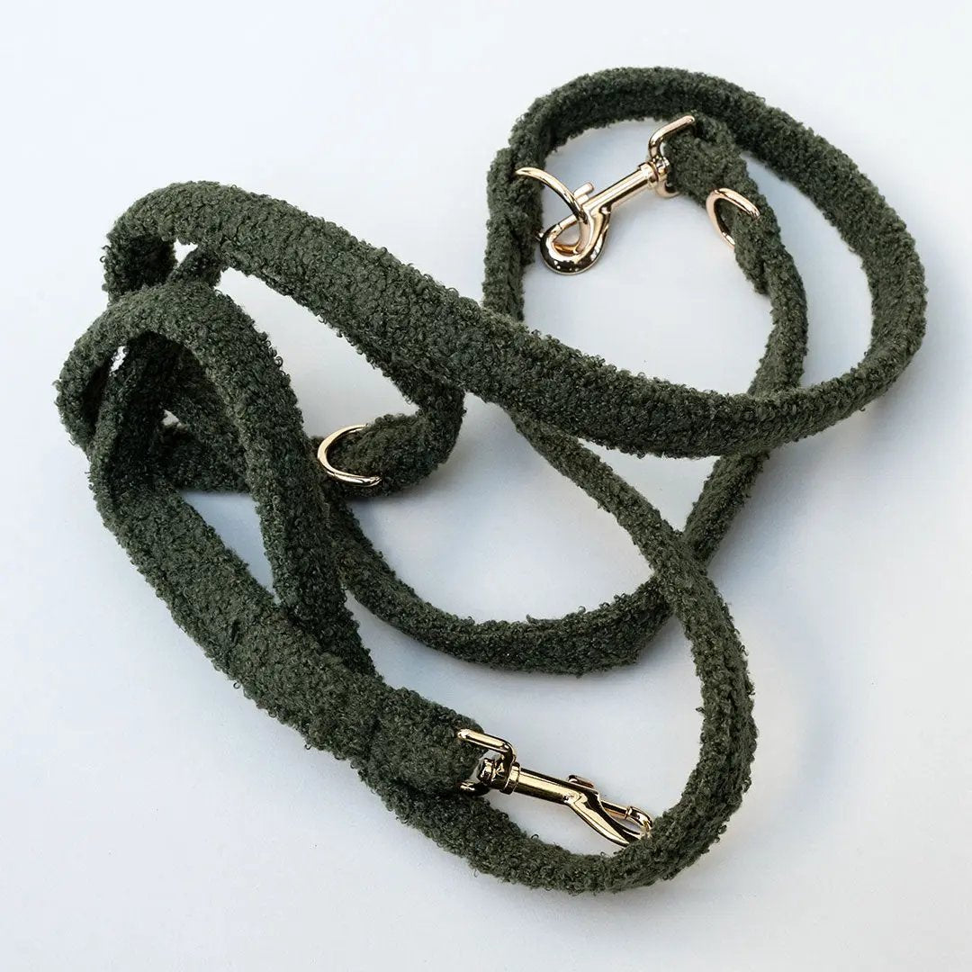 Kuschelige Hundeleine „Teddybaer“ - oliv 4legs.de