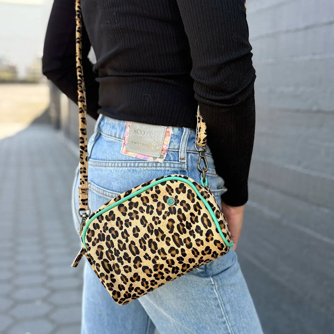 "Lou Lou Leo Crossbody Tasche" 4legs.de